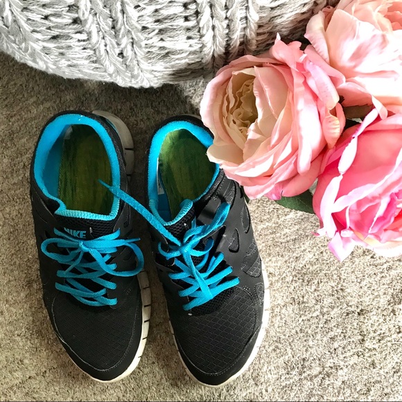 Nike Running Shoes Size 9 - Picture 4 of 5